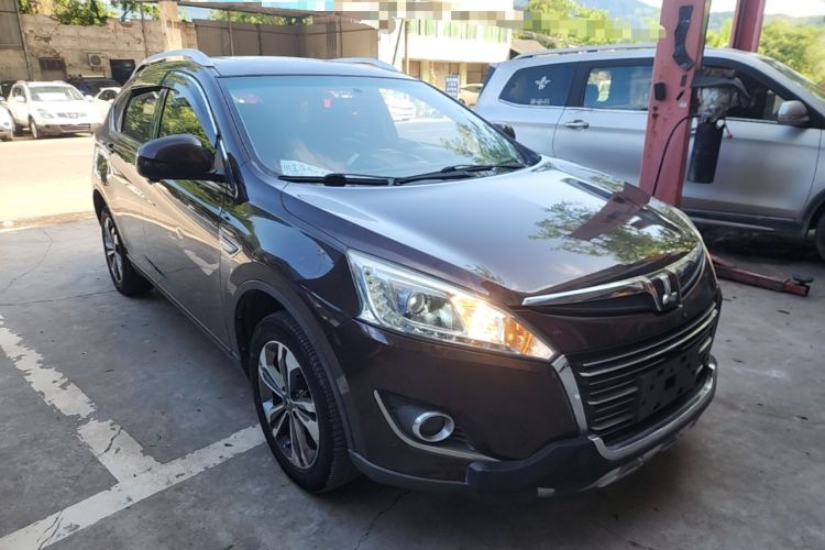 Used Luxgen U6 SUV 2015 1.8T ZhiZun Model Front Right 45 Deg