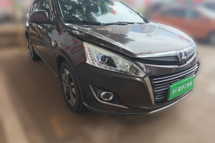 Used Luxgen U6 SUV 2015 1.8T Fashion Edition Front Right 45 Deg