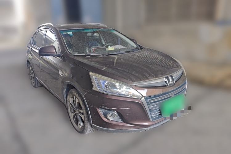 Used Luxgen U6 SUV 2015 1.8T New Creation Type Front Right 45 Deg