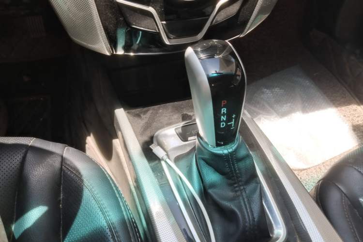 Used Luxgen U6 SUV 2015 1.8T New Innovation Upgrade Gear Lever