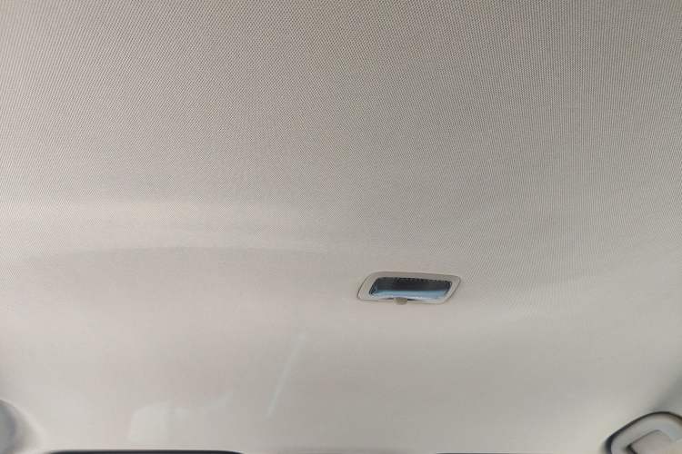 Used Luxgen U6 SUV 2015 1.8T New Innovation Upgrade Headliner