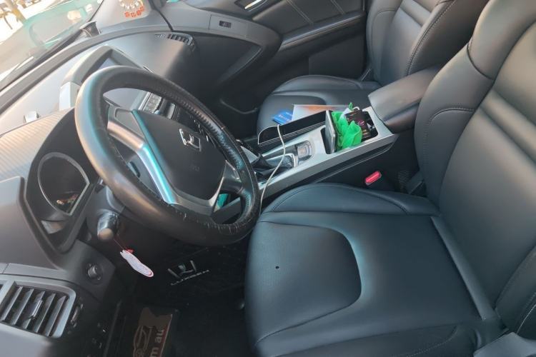 Used Luxgen U6 SUV 2015 1.8T Fashion Edition Left Front Seat