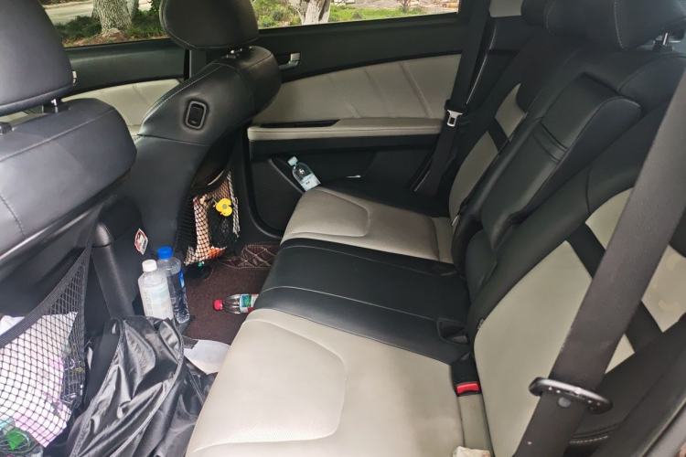 Used Luxgen U6 SUV 2015 1.8T Fashion Edition Left Rear Seat