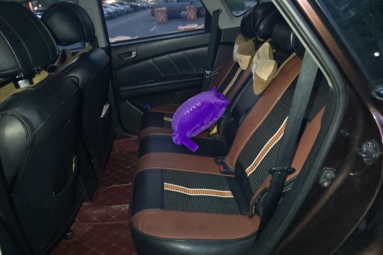 Used Luxgen U6 SUV 2015 1.8T Enhanced Charm Edition Left Rear Seat