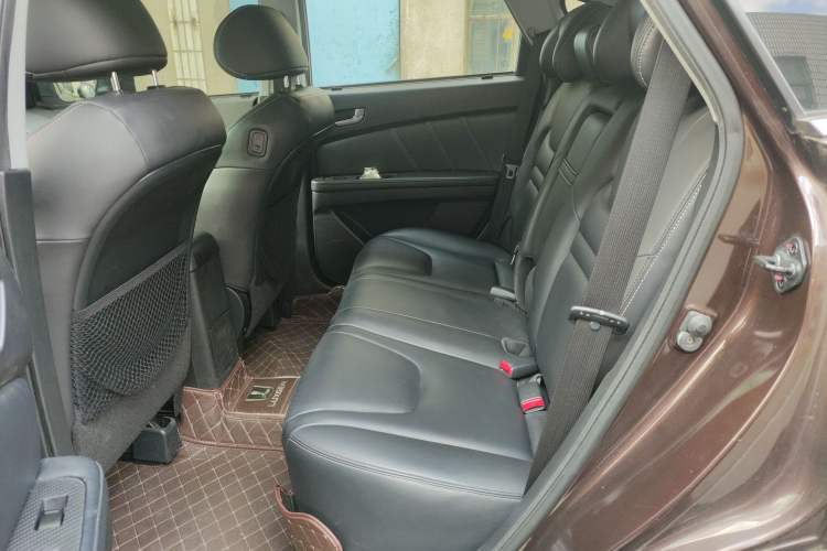 Used Luxgen U6 SUV 2015 1.8T Fashion Edition Left Rear Seat