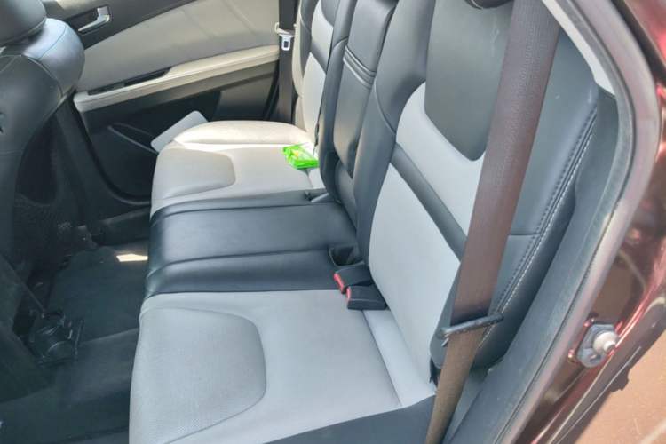 Used Luxgen U6 SUV 2015 1.8T Fashion Edition Left Rear Seat