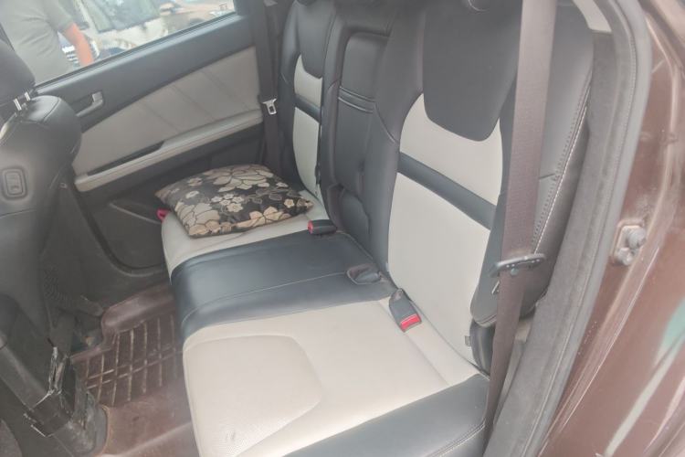 Used Luxgen U6 SUV 2015 1.8T Fashion Edition Left Rear Seat