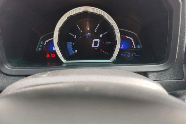 Used Luxgen U6 SUV 2015 1.8T New Innovation Upgrade Odometer Close Up