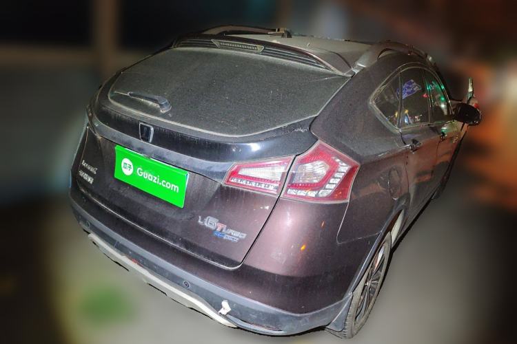Used Luxgen U6 SUV 2015 1.8T Fashion Edition Rear Right 45 Deg