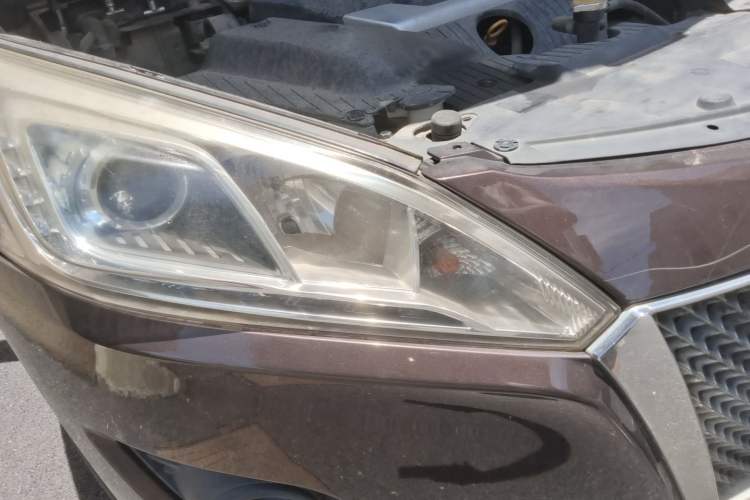 Used Luxgen U6 SUV 2015 1.8T New Innovation Upgrade Right Front Headlight