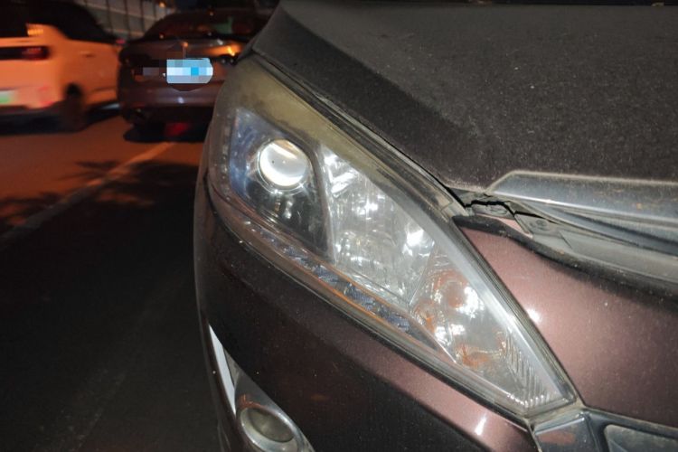 Used Luxgen U6 SUV 2015 1.8T Fashion Edition Right Front Headlight
