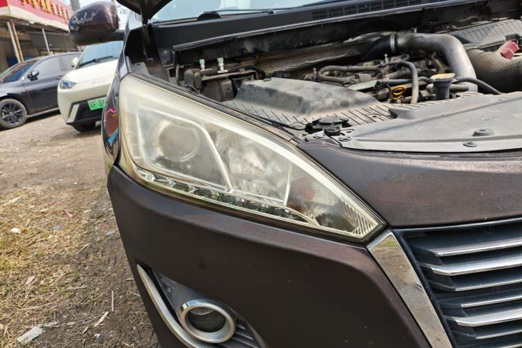 Used Luxgen U6 SUV 2015 1.8T Fashion Edition Right Front Headlight