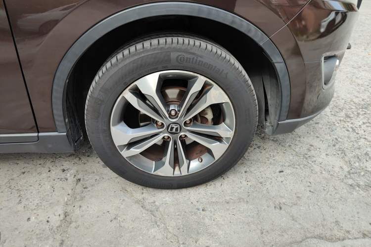 Used Luxgen U6 SUV 2015 1.8T ZhiZun Model Right Front Wheel Hub