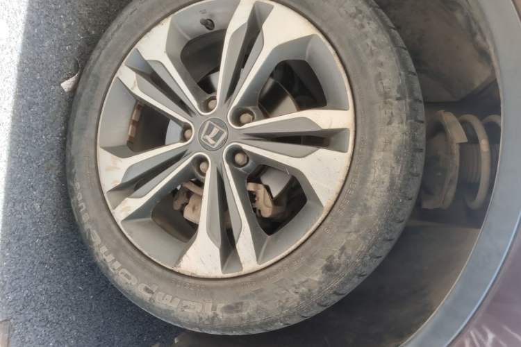 Used Luxgen U6 SUV 2015 1.8T New Innovation Upgrade Right Front Wheel Hub