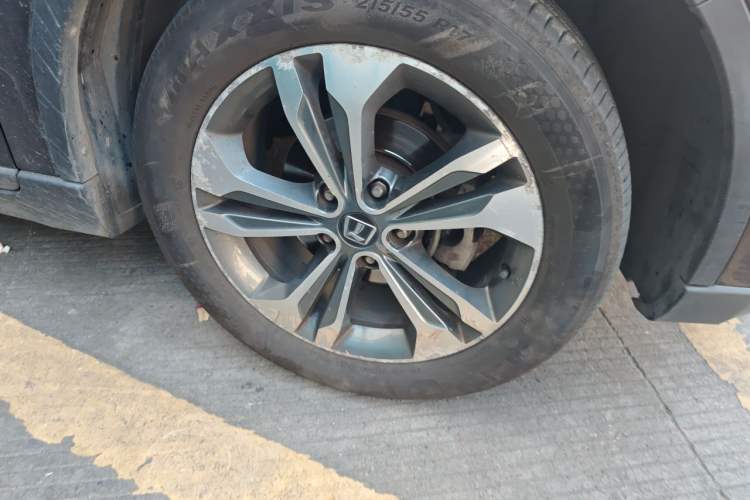 Used Luxgen U6 SUV 2015 1.8T Fashion Edition Right Front Wheel Hub