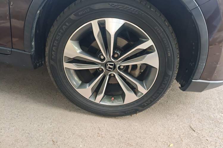 Used Luxgen U6 SUV 2015 1.8T Fashion Edition Right Front Wheel Hub