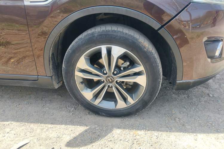 Used Luxgen U6 SUV 2015 1.8T New Innovation Upgrade Right Front Wheel Hub