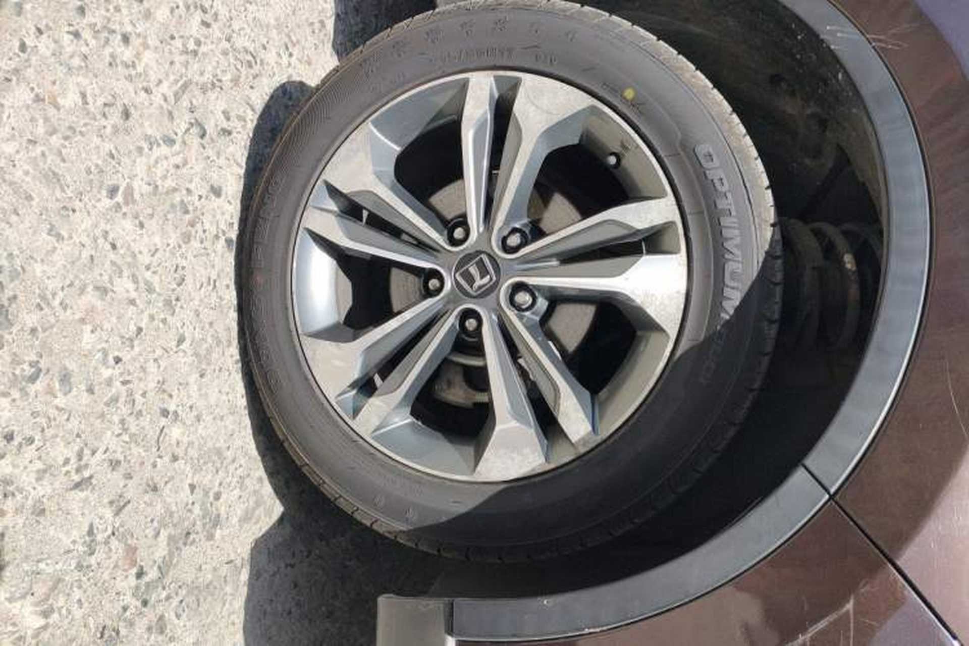 Used Luxgen U6 SUV 2015 1.8T Fashion Edition Right Front Wheel Hub