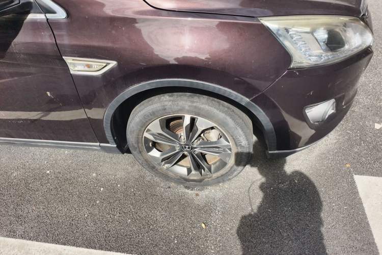 Used Luxgen U6 SUV 2015 1.8T New Innovation Upgrade Right Front Wheel Hub