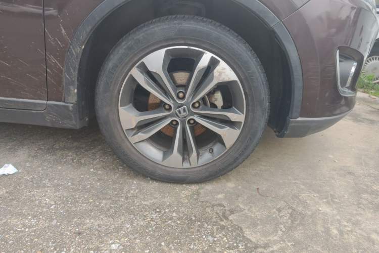 Used Luxgen U6 SUV 2015 1.8T Fashion Edition Right Front Wheel Hub