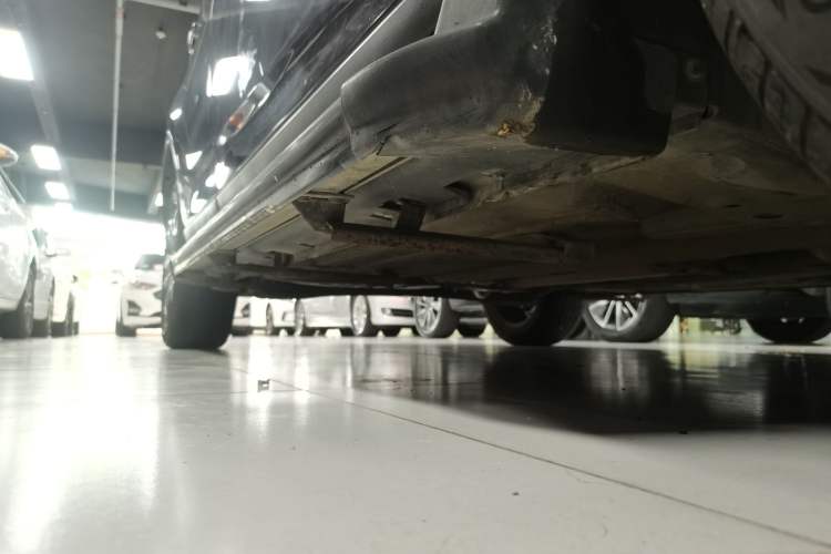 Used Luxgen U6 SUV 2015 1.8T Fashion Edition Right Side Sill