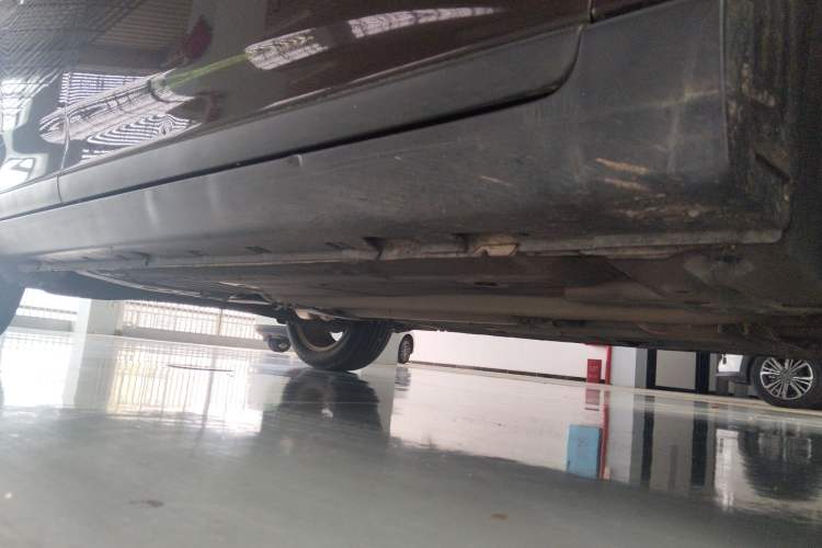Used Luxgen U6 SUV 2015 1.8T Fashion Edition Right Side Sill