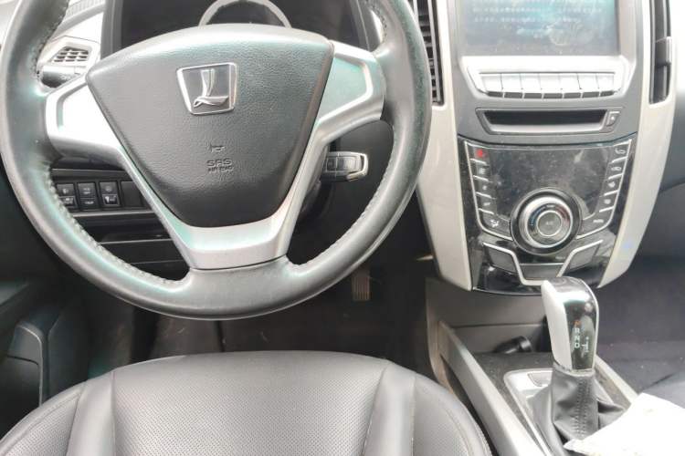 Used Luxgen U6 SUV 2015 1.8T Fashion-Upgraded Model Steering Wheel
