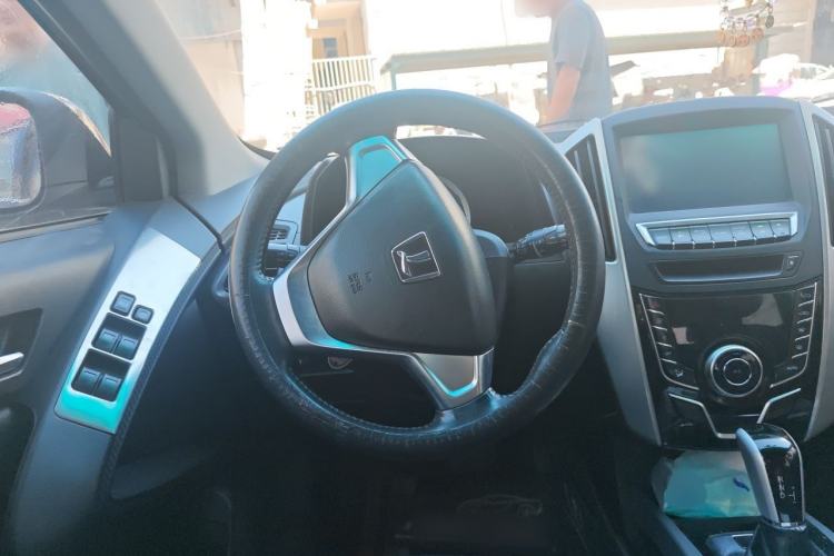 Used Luxgen U6 SUV 2015 1.8T Fashion Edition Steering Wheel