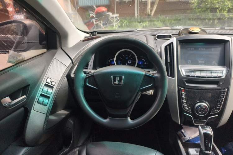 Used Luxgen U6 SUV 2015 1.8T New Innovation Upgrade Steering Wheel