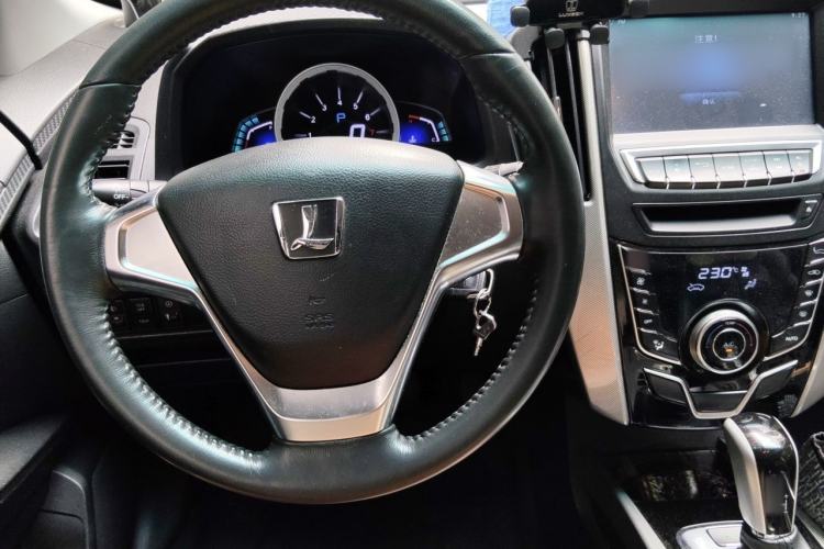 Used Luxgen U6 SUV 2015 1.8T Fashion Edition Steering Wheel