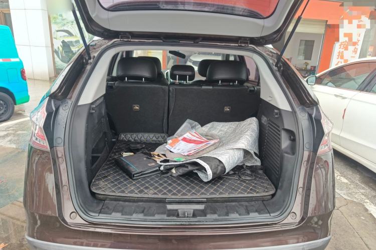 Used Luxgen U6 SUV 2015 1.8T Fashion-Upgraded Model Trunk