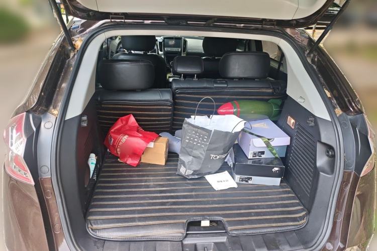 Used Luxgen U6 SUV 2015 1.8T Fashion Edition Trunk