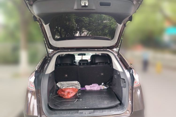 Used Luxgen U6 SUV 2015 1.8T Fashion Edition Trunk