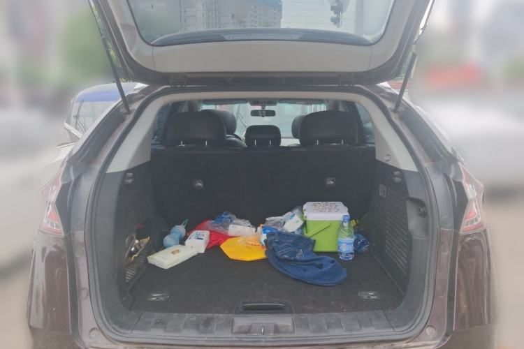 Used Luxgen U6 SUV 2015 1.8T Fashion Edition Trunk