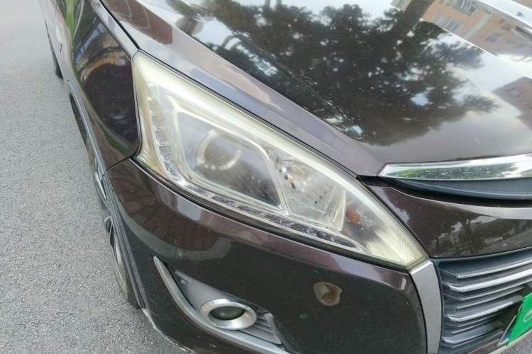 Used Luxgen U6 SUV 2015 1.8T Fashion Edition Right Front Headlight