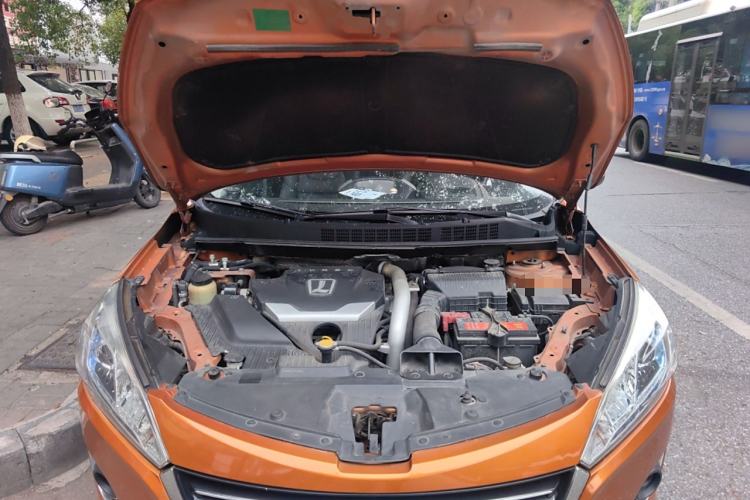 Used Luxgen U6 SUV 2015 1.8T Fashion Edition Engine Bay