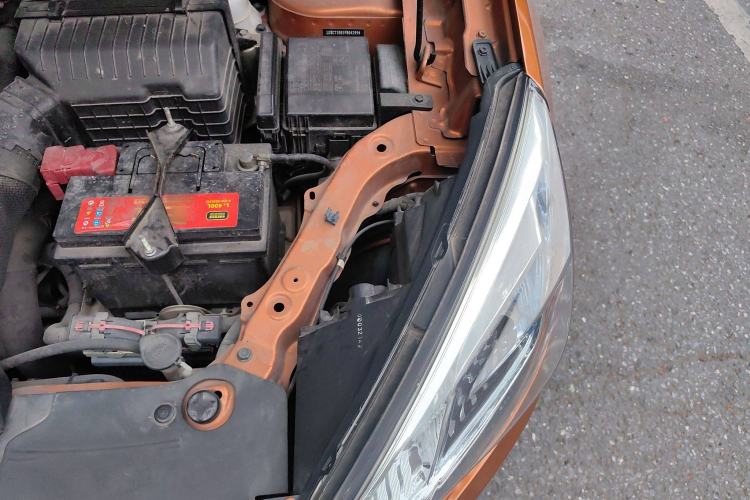 Used Luxgen U6 SUV 2015 1.8T Fashion Edition Engine Bay Left