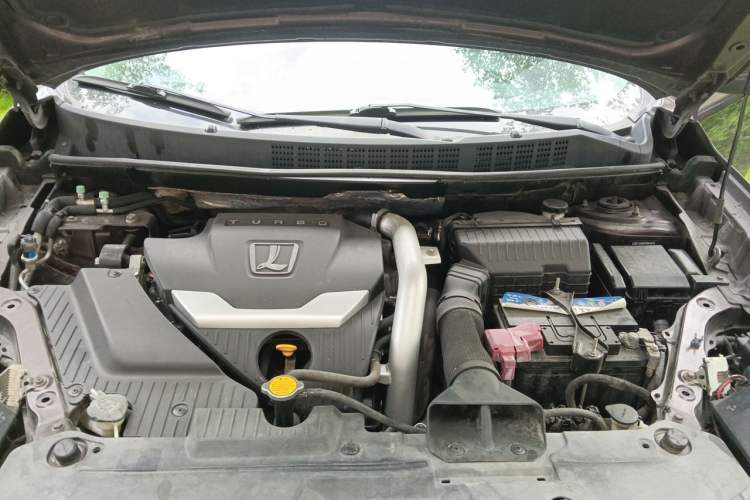 Used Luxgen U6 SUV 2015 1.8T Fashion Edition Engine Bay