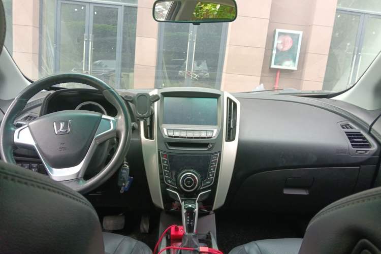 Used Luxgen U6 SUV 2015 1.8T Fashion Edition Headliner
