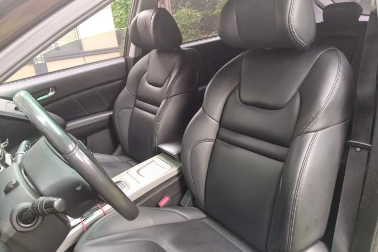 Used Luxgen U6 SUV 2015 1.8T Fashion Edition Left Front Seat