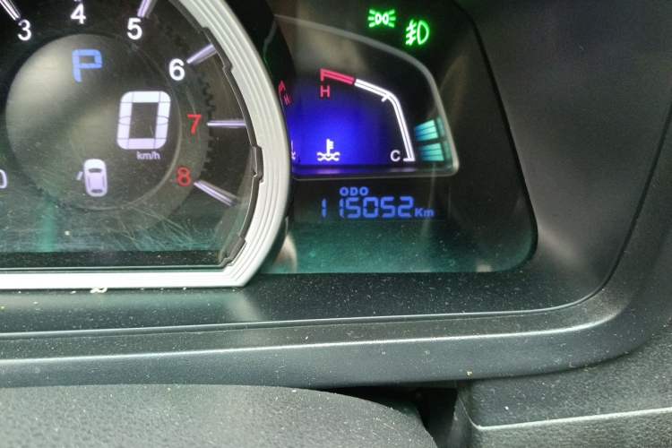 Used Luxgen U6 SUV 2015 1.8T Fashion Edition Odometer Close Up