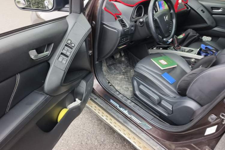 Used Luxgen U6 SUV 2015 1.8T Enhanced Charm Edition Driver Seat