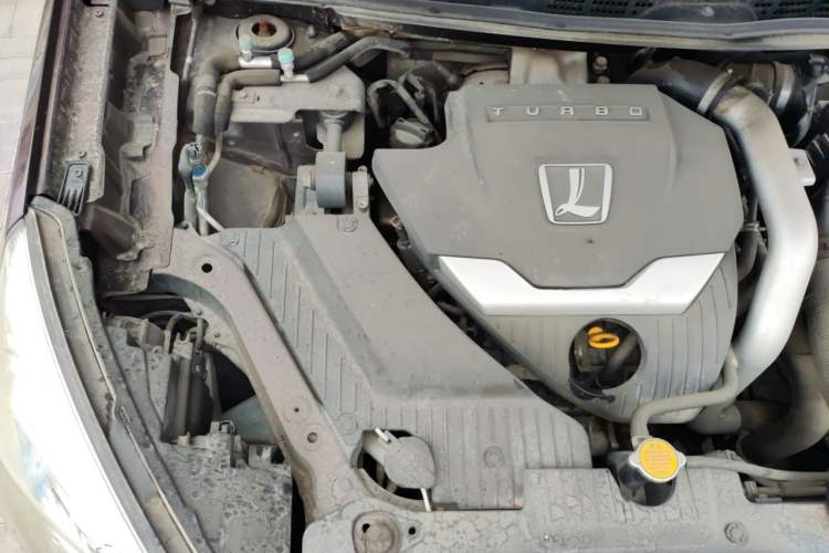 Used Luxgen U6 SUV 2015 1.8T Fashion Edition Engine Bay Right
