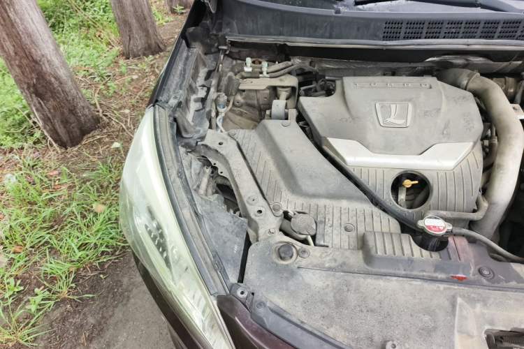 Used Luxgen U6 SUV 2015 1.8T Enhanced Charm Edition Engine Bay Right