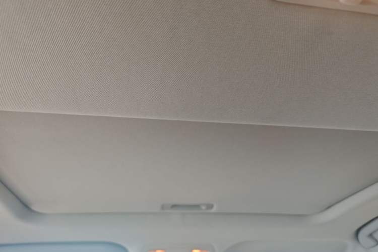 Used Luxgen U6 SUV 2015 1.8T Fashion Edition Headliner