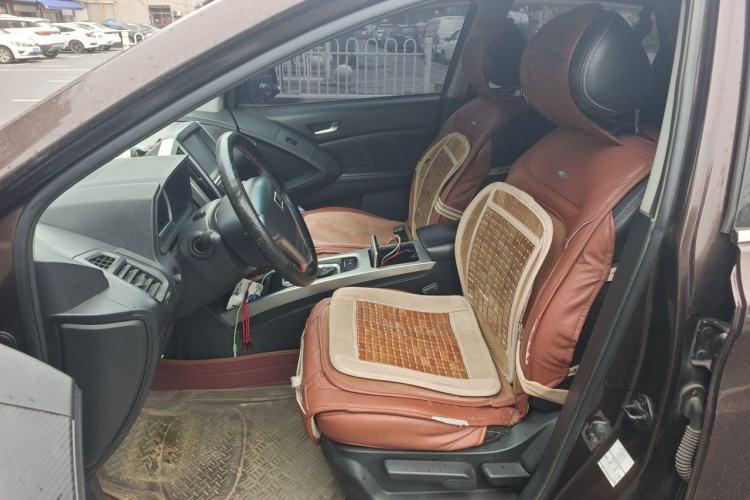 Used Luxgen U6 SUV 2015 1.8T Fashion Edition Left Front Seat