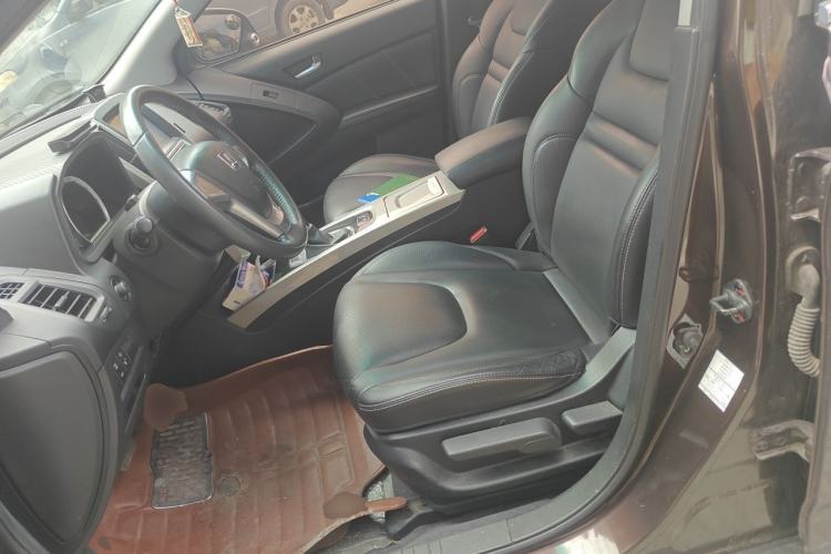 Used Luxgen U6 SUV 2015 1.8T Fashion Edition Left Front Seat