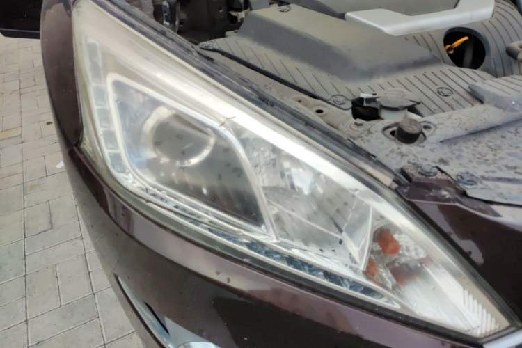 Used Luxgen U6 SUV 2015 1.8T Fashion Edition Right Front Headlight