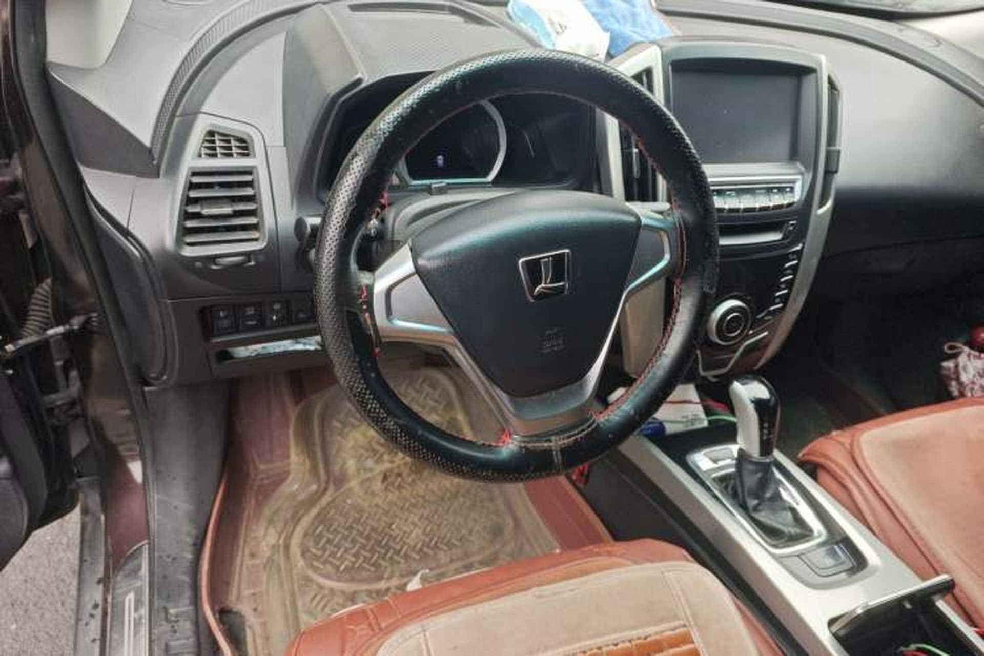 Used Luxgen U6 SUV 2015 1.8T Fashion Edition Steering Wheel