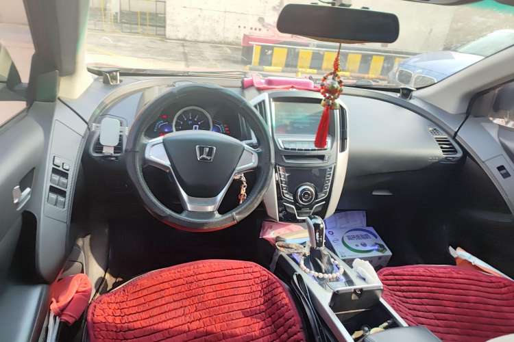 Used Luxgen U6 SUV 2015 1.8T Fashion Edition Center Console